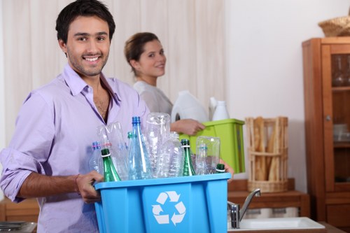 Choosing the right grab hire service in Finchley